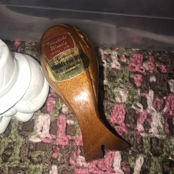 Vintage Whale Carving 1950's Woods of Hawaii Monkey Pod Carvings Waikiki Hawaii - Picture 5 of 8